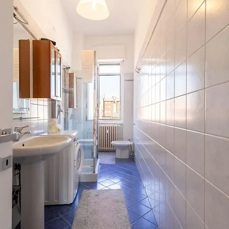 公寓 Garibaldi Two Bedrooms By Halldis 米兰