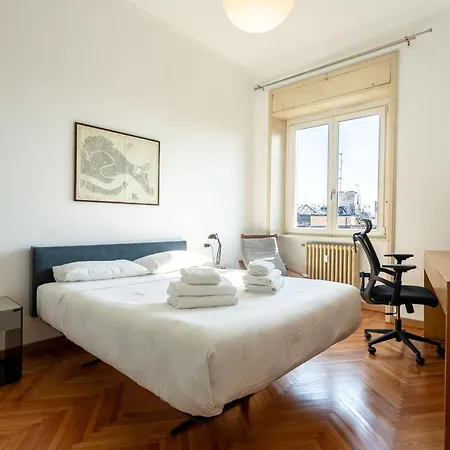 Garibaldi Two Bedrooms By Halldis Apartment Milan